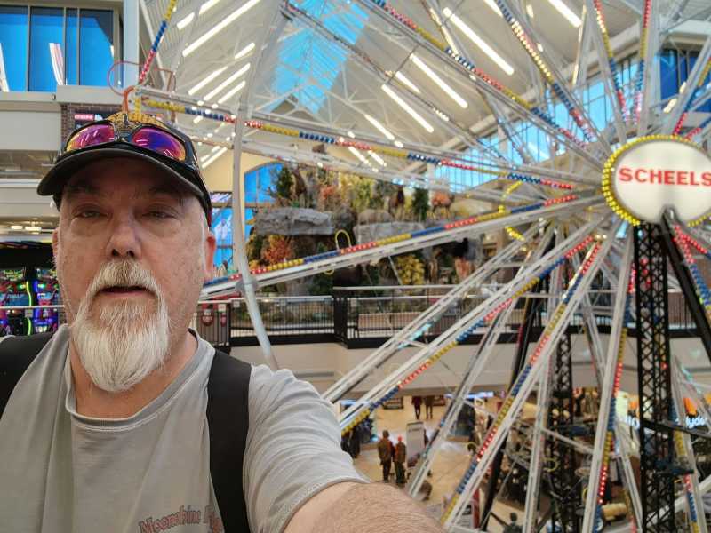 Scheels Ferris Wheel